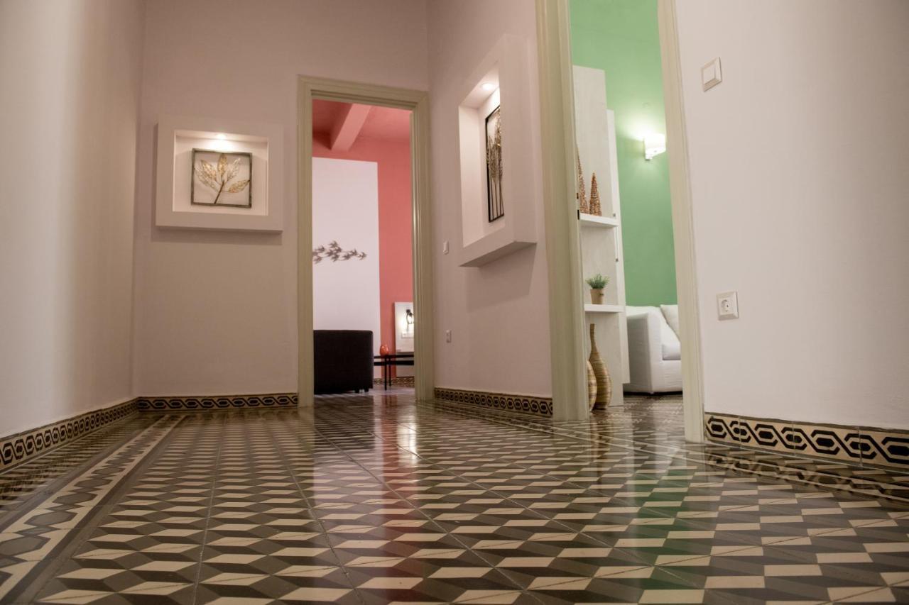 Elegant Apartment In The Heart Of Heraklion Exteriör bild