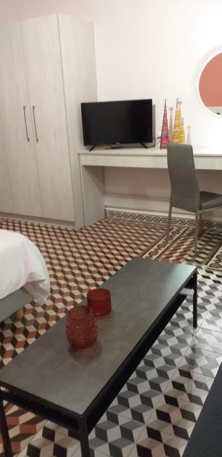 Elegant Apartment In The Heart Of Heraklion Exteriör bild