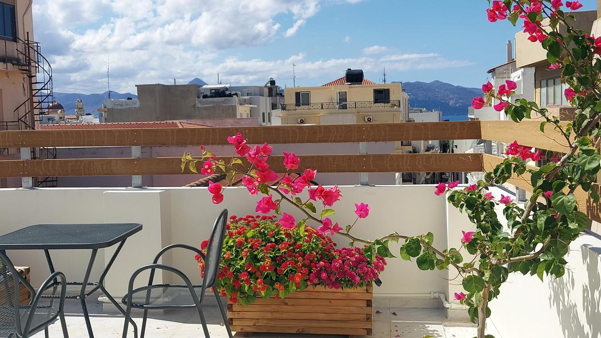 Elegant Apartment In The Heart Of Heraklion Exteriör bild